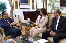 الأهرام الدولي II رئيس الوزراء يبحث إجراءات تطبيق تسجيل المواليد الجدد ببطاقات التموين