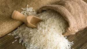 الاهرام الدولى : المواد الغذائية: طرح الأرز التموينى للبقالين وجمعيتى بـ775 قرشًا للكيلو