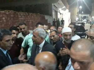 بالصور : محافظ المنوفية يستمع لمطالب أهالي قرية طوخ دلكة ويعدهم بسرعة حلها