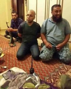 القبض على الإرهابي المصري صفوت زيدان أحد حراس هشام عشماوي والقيادي بشوري تنظيم المرابطون بدرنة .