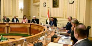 رئيس الوزراء يتابع الموقف التنفيذي لمشروعات المرحلة الأولى ببرنامج التنمية المحلية بصعيد مصر الممولة من البنك الدولي