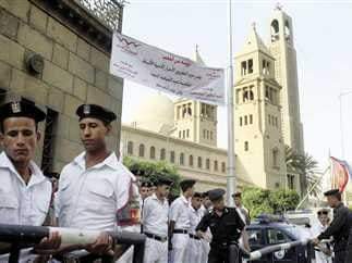 شخص يقتحم كنيسة مارجرجس بعين شمس ويصيب عاملين بالة حادة
