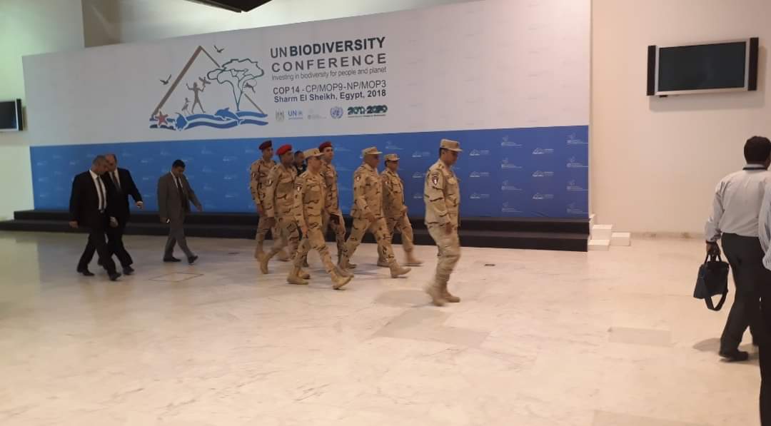 قائد الجيش الثالث يتفقد قاعة مؤتمرات (التنوع البيولوجى) وكمائن مدينة شرم الشيخ