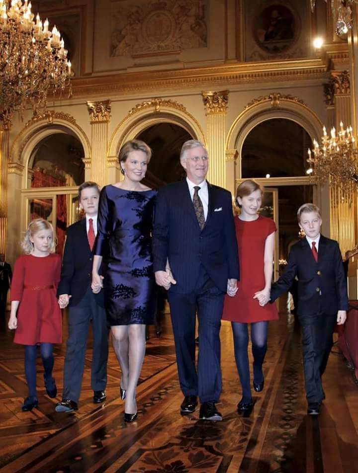 العائلة الملكية البلجيكية تصل الأقصر علي متن رحلة نيلية للقيام بجولة سياحية