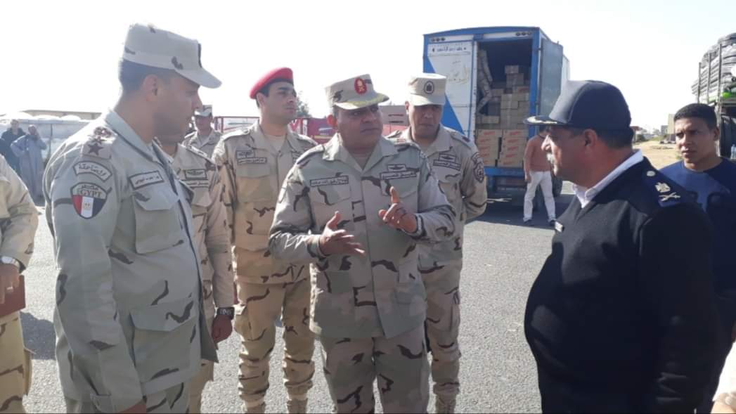 قائد الجيش الثالث يتفقد إجراءات التأمين بنفق الشهيد أحمد حمدى بالسويس