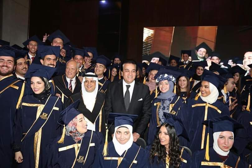 وزير التعليم العالي يشهد فعاليات احتفالية الدفعة 12للخريجين بالجامعة العربية المفتوحة