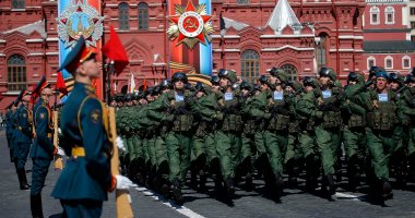 روسيا تحظر على أفراد الجيش استخدام الأجهزة الذكية