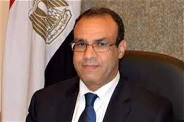 سفير مصر فى برلين : يكشف أسرار عودة إستثمارات شركة مرسيدس للسوق المصرى