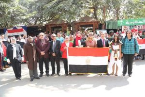 كلية العلاج الطبيعي بجامعة القاهرة تنظم احتفالية يوم الشعوب تحت شعار 