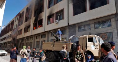 الحوثيون يعلنون وفاة وزير داخلية حكومتهم الانقلابية