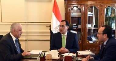 رئيس الوزراء ... يوجه بالتفاوض سريعا مع شركات تصنيع التابلت لتصنيعه فى مصر