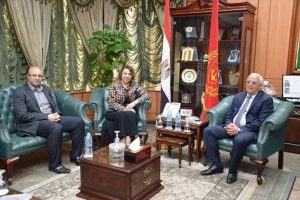 محافظ بورسعيد يستقبل نائب وزير التخطيط