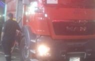 السيطرة على حريق بسيارة محملة بالمراتب الأسفنجية بسوهاج