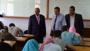 رئيس جامعة المنيا يُواصل جولاته التفقدية للجان امتحانات 