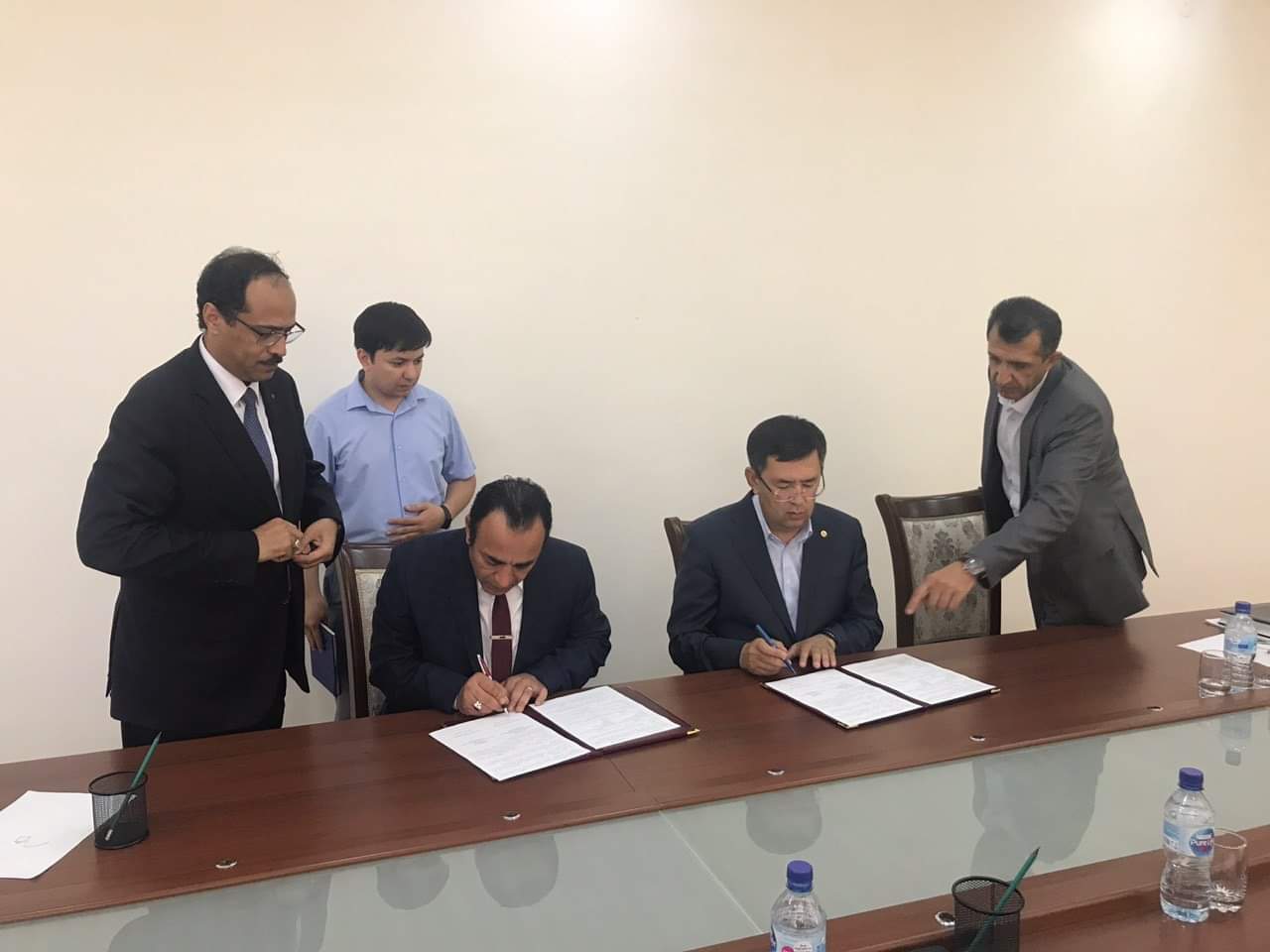 بالصور..توقيع اتفاق مصري اوزباكستاني لتطوير مزار الامام البخاري