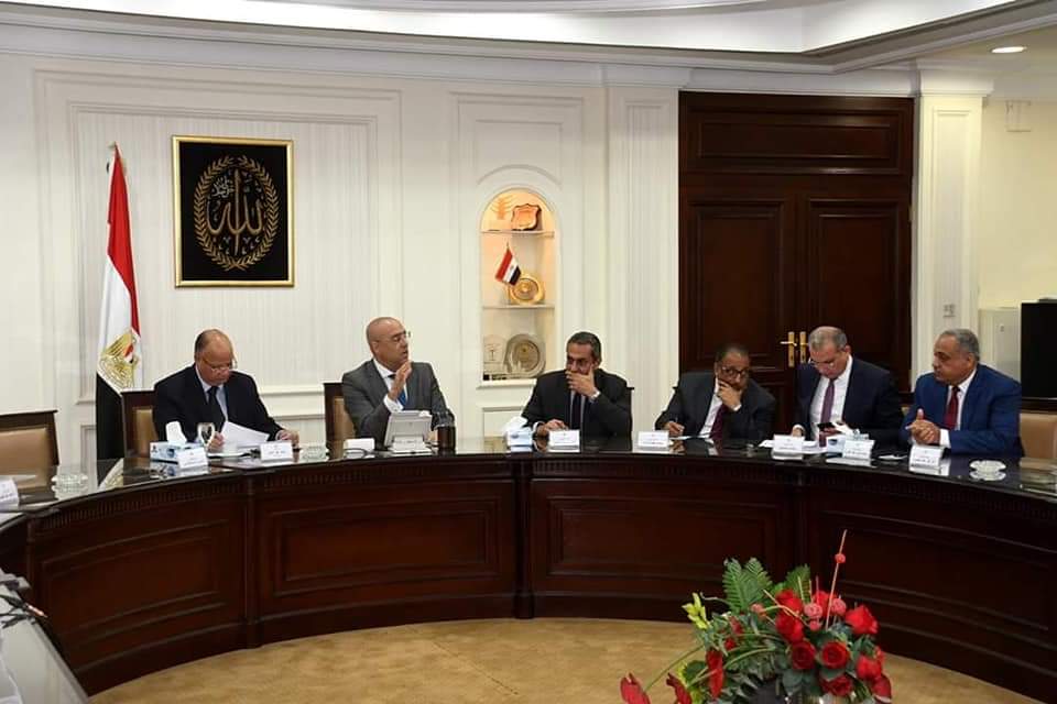 وزير الإسكان ومحافظ القاهرة يتابعان تنفيذ مشروع تطوير 