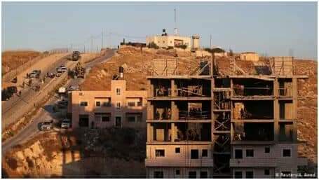 الجيش الإسرائيلى يباشر هدم منازل فلسطينيين قرب القدس