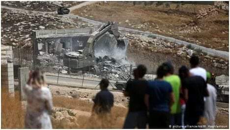 الإتحاد الأوروبى يطالب إسرائيل بوقف فورى لهدم منازل فلسطينيين