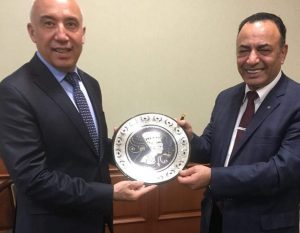 تعاون بين مصر وأوزبكستان في قطاع الأدوية.