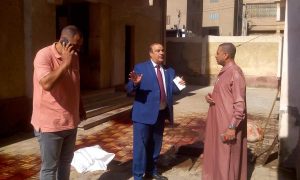 المحافظ ورئيس جامعة المنيا يؤديان صلاة عيد الأضحي بساحة مدرسة الفريق صفي الدين أبوشناف