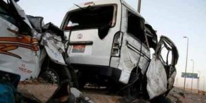 مصرع اثنين وإصابة آخرين أثر تصادم سيارتين على طريق نجع حمادي أبوتشت بقنا