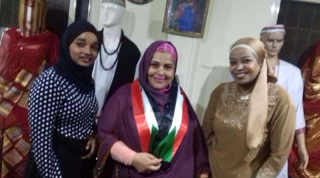 مبادرة مصر والسودان ايد واحدة تشارك افتتاح معرض