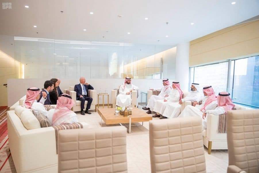 السعودية توقع اتفاقًا مع المنتدى الاقتصادي العالمي لإنشاء فرعًا لمركز الثورة الصناعية الرابعة في المملكة