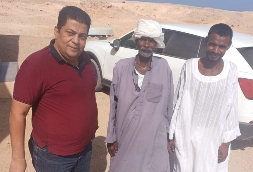 سعد البدري يلتقى بعدد من مشايخ منطقة الشيخ مالك أثناء مروره على الطرق الجنوبية