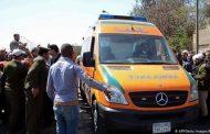 مصرع 4 شباب وإصابة آخر في حادث انقلاب تاكسي من الغردقه بطريق قنا