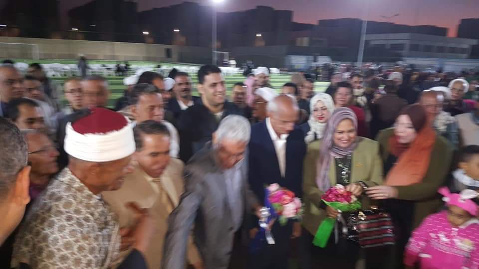خالد خلف الله يقيم حفل لتجهيز ٤١ عروسه بمركز شباب هو بنجع حمادي