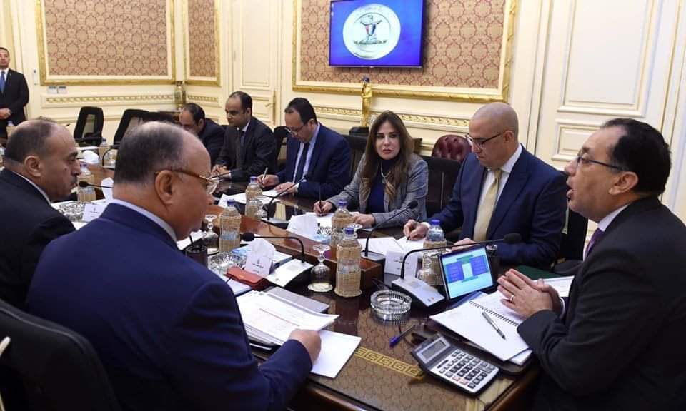 رئيس الوزراء يتابع موقف تطوير المناطق العشوائية غير الآمنة بمحافظة القاهرة