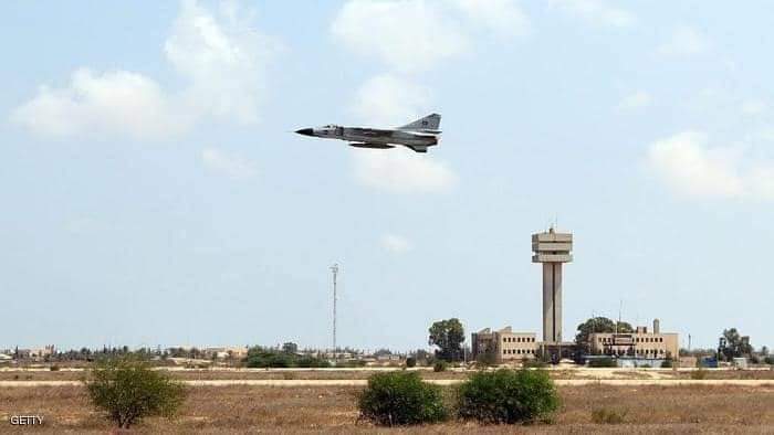 استهدف طيران الجيش الليبي المدخل الشرقي لمدينة سرت