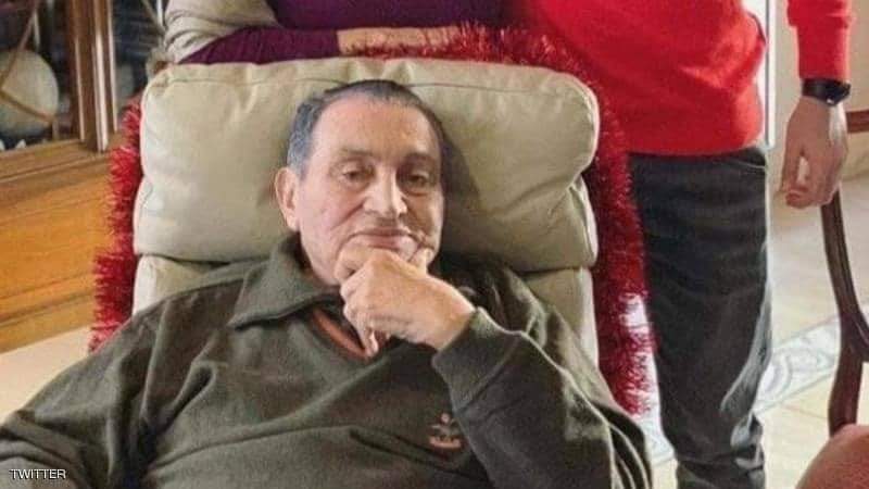 الرئيس الأسبق حسني مبارك بالعناية المركزة