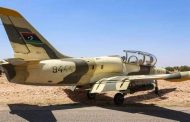 الجيش الليبي استهدف الميليشيات في مطار معيتيقة