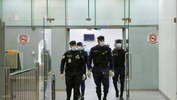 السلطات الكويتية شددت من إجراءات في مواجهة فيروس كورونا