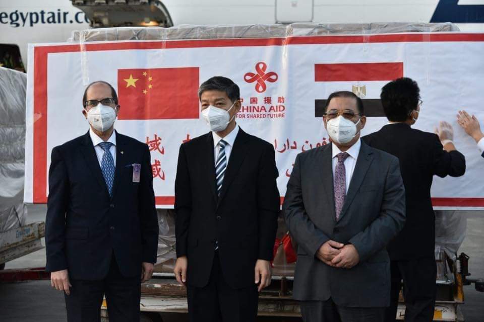 وزارة الصحة تتسلم 30 طنًا من المستلزمات الطبية والوقائية هدية من جمهورية الصين الشعبية