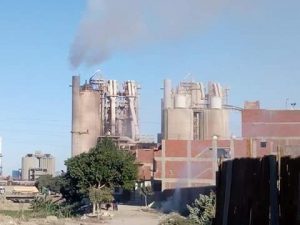 محافظ قنا يتابع إزالة عدد من الأدوار المخالفة في ٥ أبراج بمدينة نجع حمادى