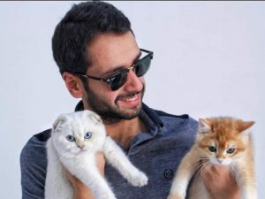 خالد السنعوسي يقدم برنامج عن رعاية القطط في ناشيونال جيوجرافيك