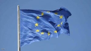 علم الاتحاد الأوروبي واستعداده لدعم وقف إطلاق النار في ليبيا