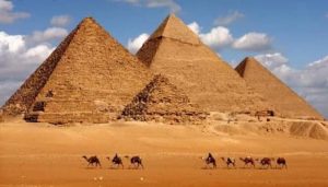 علموا أولادكم أن مصر القديمة حكمها 561 ملكاً مصرياً ، كما حكمها 81 فرعوناً هكسوسياً ..