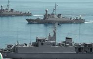 قطع عسكرية من أسطول البحرية السعودية.وتدمير زورقين مفخخين مسيّرين للحوثيين