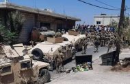 الجيش اللبناني يتعرض لهجوم خلال توقيف شاحنة للتهريب بادوات حادة وعصي