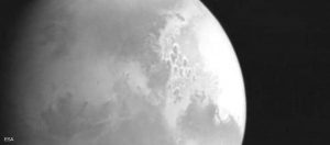 صورة للمريخ بكاميرا المسبار الصيني.ويرصد فوهات بيضاء