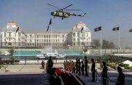 وزارة الدفاع الأفغانية 9 من قوات الأمن قتلوا في حادث تحطم طائرة هليكوبتر وسط البلاد