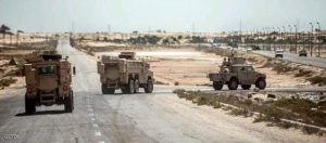 عناصر من الجيش المصري في سيناءداعش سيناء يعدم بالرصاص 3 أشخاص بينهم قبطي