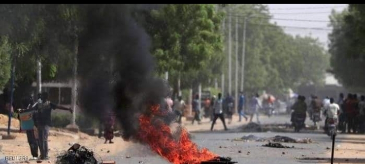 عاصمة تشاد تشتعل بالمظاهرات والأوروبيون ينددون