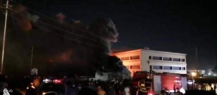 اندلاع حريق في مستشفى لعلاج فيروس كورونا بمدينة الناصرية في محافظة ذي قار جنوبي العراق