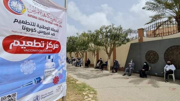 ليبيا.. إقبالا كبيرا من السكان على حملة التلقيح ضد فيروس كورونا