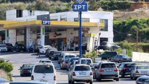 لبنان: لا تراجع عن قرار رفع الدعم عن الوقود