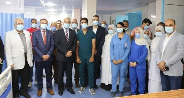 مبارك يفتتح غرفة عناية مركزة بمستشفى علاج الأورام